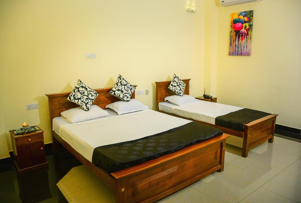 Capitalcity Hotel Badulla Bagian luar foto