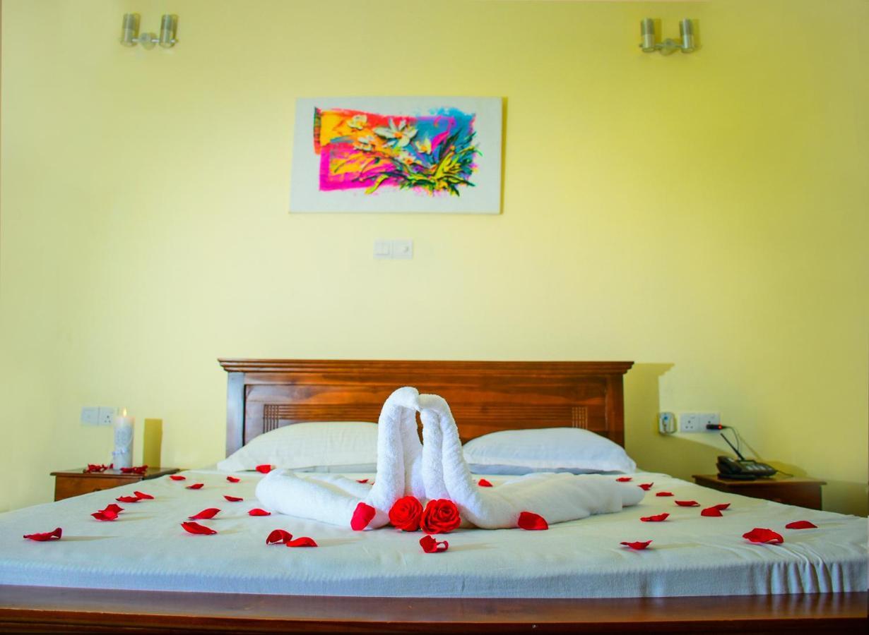 Capitalcity Hotel Badulla Bagian luar foto